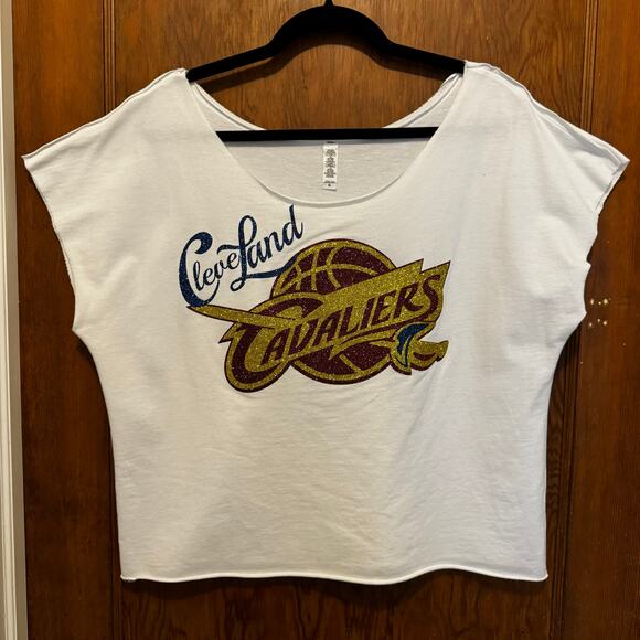 EUC Cleveland Cavaliers Cavs Glittery Sparkle Off Shoulder Raw Hem Top XL - Picture 1 of 7